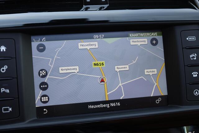 Jaguar F-PACE 2.0 Prestige AWD 25t LEER TREKHAAK-AFN PANO CAMERA STOELVERWARMING 19"LMV ELEK-ACHTERKLEP NAVI ENZ!