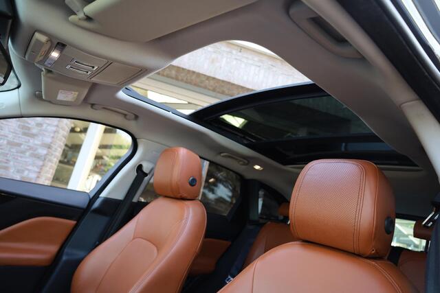 Jaguar F-PACE 2.0 Prestige AWD 25t LEER TREKHAAK-AFN PANO CAMERA STOELVERWARMING 19"LMV ELEK-ACHTERKLEP NAVI ENZ!