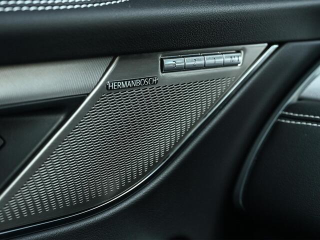 Jaguar F-PACE 2.0 P400e PHEV R-Dynamic SE | Panoramadak | 14-Wegs Memory Seats | HermanBosch Sound | Camera | Adaptieve Cruise | Stoelverwarming | Ambiente Verlichting | Stuur Verwarming |