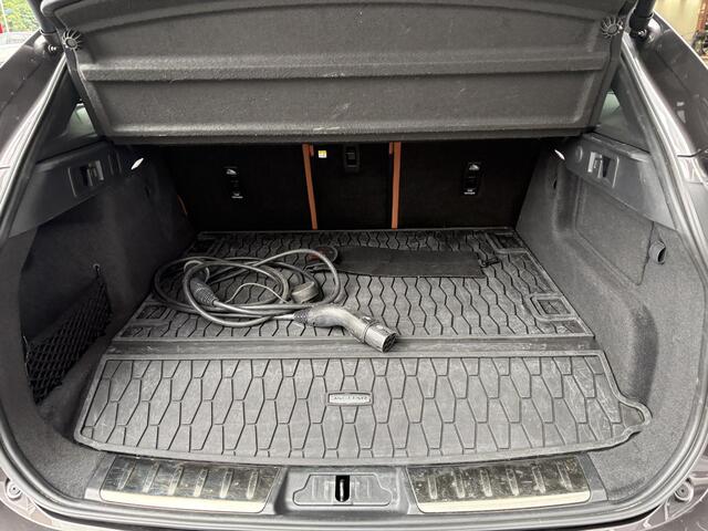 Jaguar F-PACE 2.0 P400e PHEV SE R-Dynamic | Panoramadak | Camera | NL-Auto |