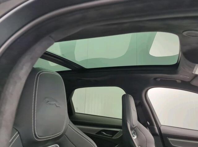 Jaguar F-PACE 2.0 P400e PHEV AWD. R-Dynamic HSE / Panoramadak / Leder-luxe / Pdc.+Camera / Navigatie / Hot-Cold Climate Pack / Surround Sound system / Apk 03-2027