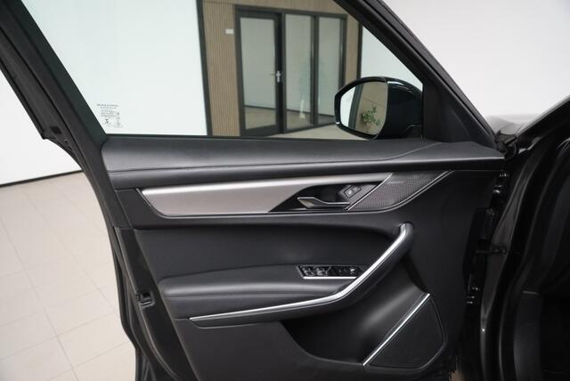Jaguar F-PACE 2.0 P400e R-Dyn. HSE|PANO|TREKH|AWD|PLUG IN HYBRID|HUD