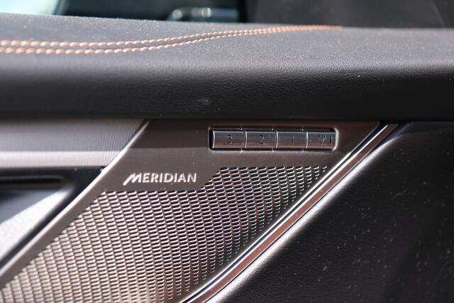 Jaguar F-PACE 2.0 P400e PHEV Limited Edition R-Dynamic SE | Cognac | Trekhaak | 21'' | Stuurverwarming