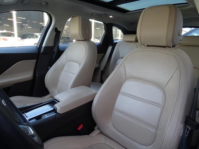 Jaguar F-PACE 2.0t AWD Portfolio | Leder | Pano | Trekhaak
