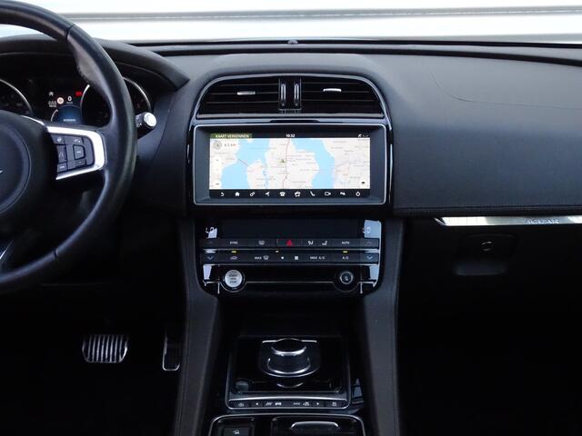Jaguar F-PACE 2.0t AWD Portfolio | Leder | Pano | Trekhaak
