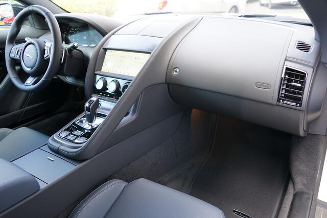 Jaguar F-TYPE Convertible P575 AWD R ZP Edition | Limited Edition | 1 of 150 |