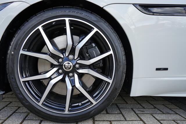 Jaguar F-TYPE Convertible P575 AWD R ZP Edition | Limited Edition | 1 of 150 |