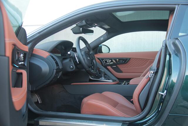 Jaguar F-TYPE P575 AWD R 75
