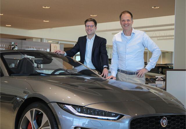 Jaguar F-TYPE P575 AWD R 75
