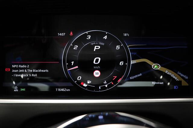 Jaguar F-TYPE P300 RWD | PANORAMADAK | CLIMATE PACK | STUURVERWARMING
