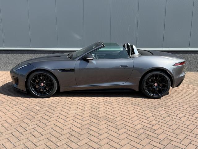 Jaguar F-TYPE P300 RWD R-Dynamic Black Edition