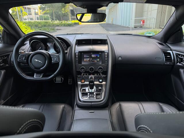 Jaguar F-TYPE 3.0 V6 S Coupé AWD British Design Edition l Pano l Meridian l Limited