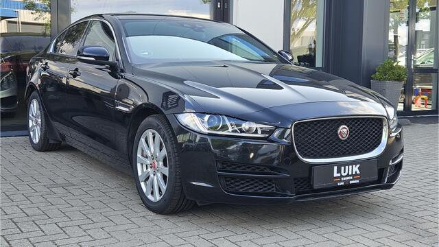 Jaguar XE 2.0 Prestige + XENON + VOLLEER + NAVIGATIE