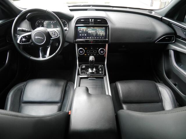 Jaguar XE 2.0 P250 SE | 1800 KG trekgewicht | Apple carplay/Android auto | Camera | Stoelverwarming | Climate control | Cruise control | Keyless entry en start | Lederen bekleding | Elektrisch verstelbare voorstoelen