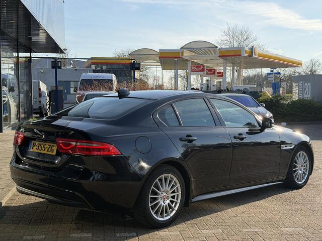 Jaguar XE 2.0 D Portfolio - AUTOMAAAT | ACHTERUIT RIJ CAMERA | NAVIGATIE | LEDER | LED KOPLAMPEN | STOELVERWARMING | CRUISE CONTROL| PARKEERSENSOREN