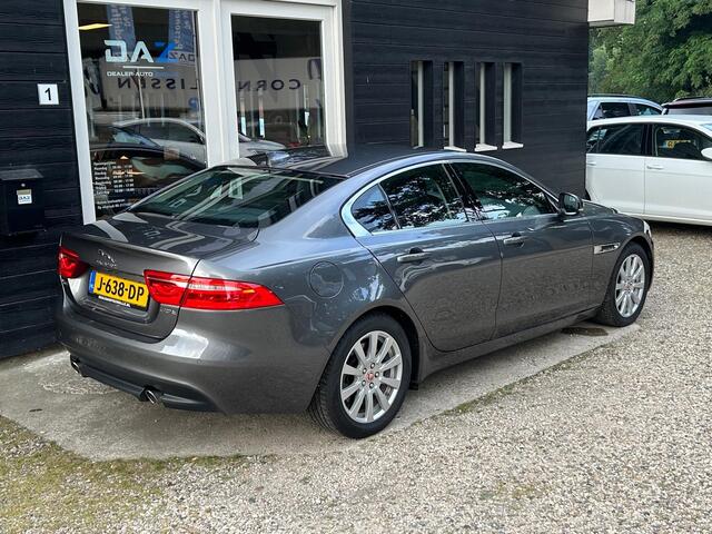 Jaguar XE 2.0t Pure Aut/Ecc/Leer/Navi