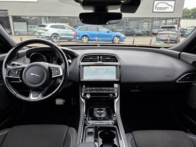 Jaguar XE 2.0t R-Sport COMPLEET JAGUAR DEALER ONDERHOUDEN! Origineel NL Auto