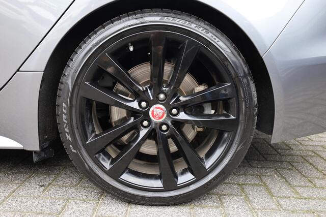 Jaguar XE 2.0 P250 HSE R-Dynamic STOELVERW. MEMORY CAMERA CARPLAY DAB NAVI CRUISE CLIMA 2XPDC 19''LMV NAP!