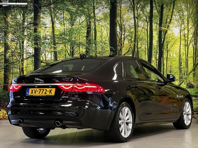 Jaguar XF 2.0 Prestige | Cruise Control | Achteruitrijcamera | Stoelverwarming | Parkeersensoren | Elektrische Stoelen | Bluetooth | Keyless Go | Stop&Go | Lane Assist | Navigatie |