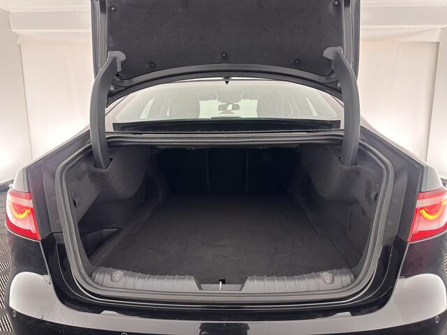 Jaguar XF 2.0 Portfolio Aut. *LEATHER | XENON | NAVI-FULLMAP | CAMERA | COMFORT-SEATS | 18''ALU | ECC | PDC | CRUISE*