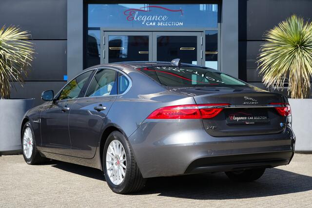 Jaguar XF 2.0d Prestige 164pk Stoelverwarming/Camera/Trekhaak