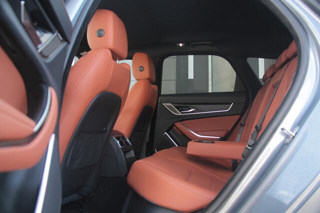 Jaguar XF Sportbrake 2.0 P300 AWD R-Dynamic SE