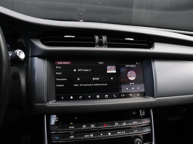 Jaguar XF 2.0d Portfolio | LEDER | PANO-DAK | MERIDIAN | STOEL/STUURVERW. | CRUISE | CAMERA | VIRTUAL COCKPIT |