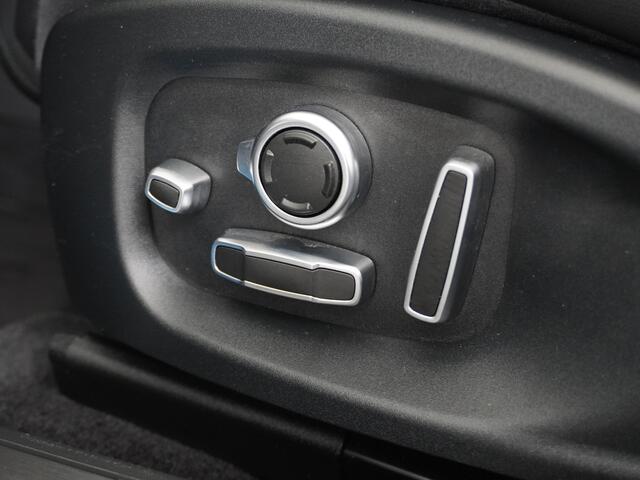 Jaguar i-Pace EV400 First Edition HSE 90kWh AWD Luchtvering Meridian®-Surround Audio Leder Memory Panoramadak 360°Camera Adap.Cruise Apple Carplay Android Auto Lmv 22" DAB Bluetooth Led Stuur-Stoel-Achterbank-Voorruitverwarming Elek.Achterklep Zeer compleet, nieuwprijs