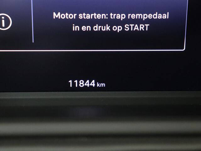 Jeep Avenger Altitude 54 kWh 156PK WinterPack | Navigatie | Apple Carplay | Keyless |