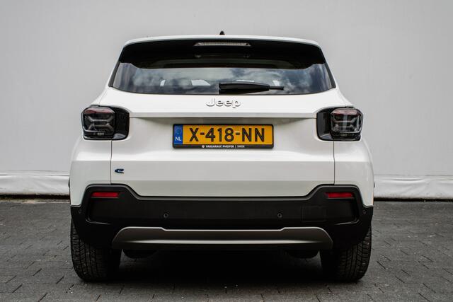 Jeep Avenger Longitude 54 kWh Carplay/ Stoelverwarming/ Navigatie/ Cruise control/ Pdc/ Full led/ Warmtepomp