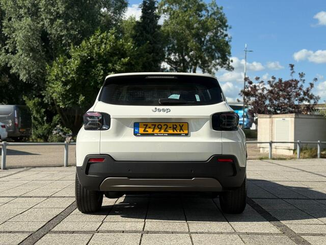 Jeep Avenger Longitude 54 kWh | Navi | Carplay | Stoelverwarming |