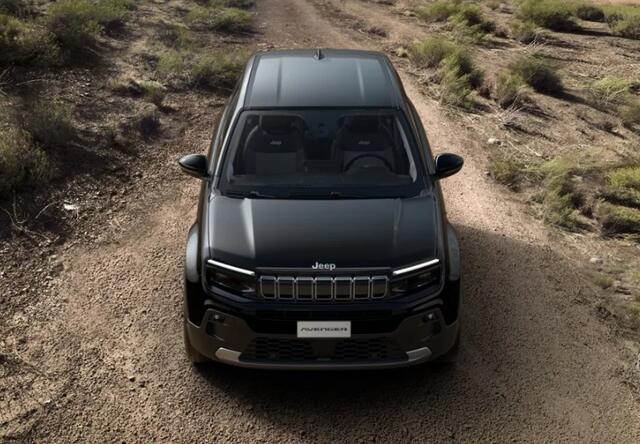 Jeep Avenger 1.2 e-Hybrid Summit WINTER PACK - DIRECT RIJDEN - 8 JAAR GARANTIE