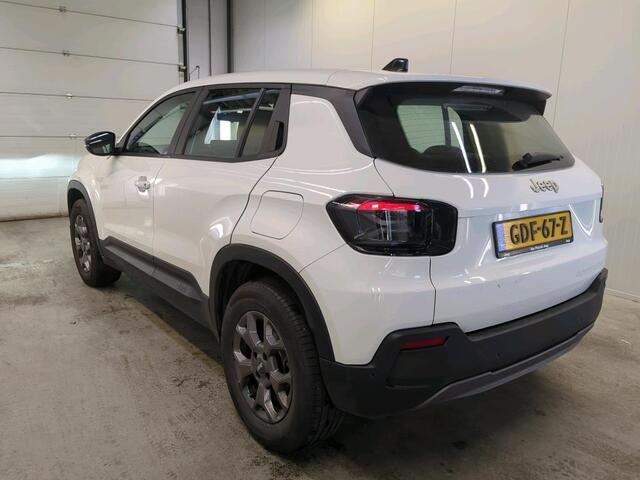 Jeep Avenger Longitude 54 kWh | Navi | Carplay | Stoelverwarming |