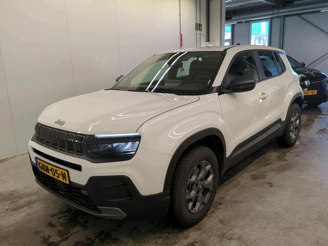 Jeep Avenger Altitude 54 kWh | Navi | Carplay | Stoelverwarming |