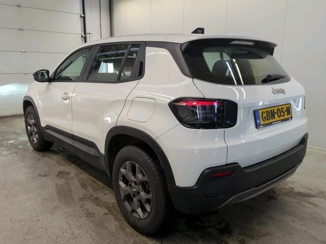 Jeep Avenger Altitude 54 kWh | Navi | Carplay | Stoelverwarming |