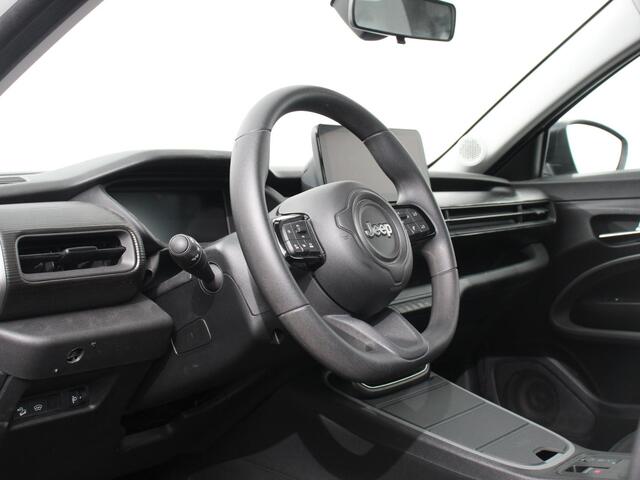 Jeep Avenger Longitude 54 kWh Navigatie Apple Carplay/ Android Auto Parkeersensor achter Cruise Control Stoelverwarming Full LED Virtual Cockpit Climate Control