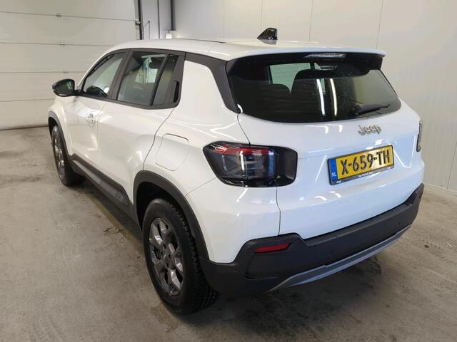 Jeep Avenger Longitude 54 kWh | Navi | Carplay | Stoelverwarming |