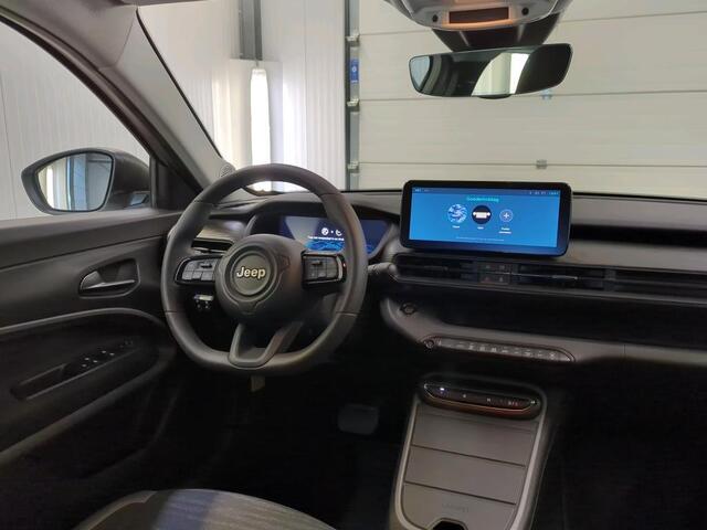 Jeep Avenger Longitude 54 kWh | Navi | Carplay | Stoelverwarming |