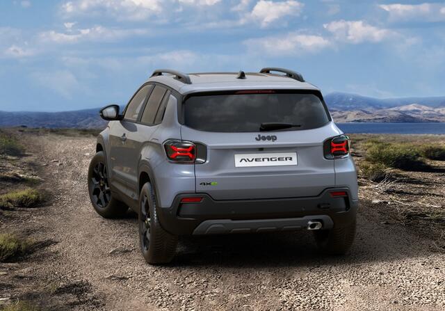 Jeep Avenger 1.2T 4xe The North Face NU IN DE SHOWROOM - ¤ 3.000,- VOORDEEL