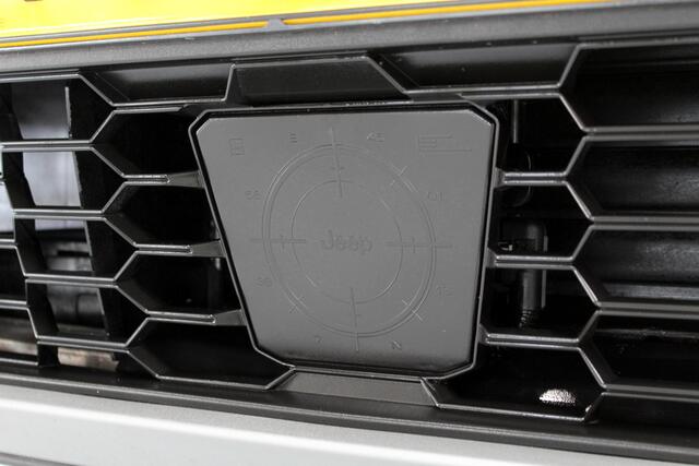 Jeep Avenger 1st Edition 54 kWh, STOEL/RUIT VERWARMING | NAVIGATIE | CRUISE | DEELS LEER | BLIND SPOT