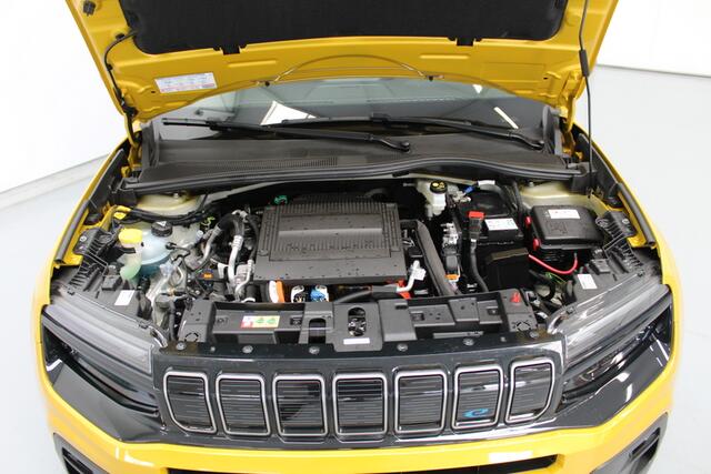 Jeep Avenger 1st Edition 54 kWh, STOEL/RUIT VERWARMING | NAVIGATIE | CRUISE | DEELS LEER | BLIND SPOT