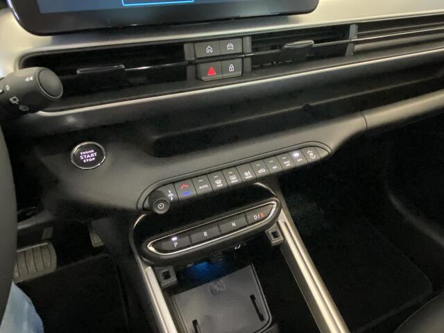 Jeep Avenger Summit 54 kWh | NIEUW | Navigatie | Keyless Entry | Elektr. achterklep | Winterpack | Warmtepomp