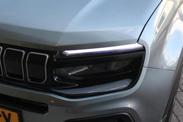 Jeep Avenger 1.2 100PK ALTITUDE | JBL AUDIO | NAVIGATIE | STOEL VERWARMING | DRAADLOZE APPLE CARPLAY/ANDROID AUTO | DRAADLOZE TELEFOONLADER | ADAPTIVE CRUISE CONTROL | DAB+ RADIO | LED KOPLAMPEN | LICHTMETALEN VELGEN | KEYLESS ENTRY/START | ELEKTRISCH BEDIENBARE ACHTE