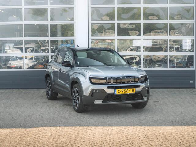 Jeep Avenger 1st Edition 54 kWh | Clima | Cruise | Adapt. Camera | Apple Carplay | BSM | 18" | Keyless | Winter Pack