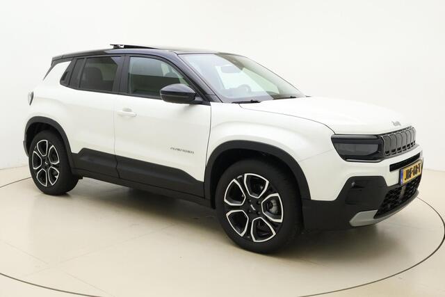 Jeep Avenger Summit 54 kWh | Panoramadak | 18'' lichtmetalen velgen | Stoelverwarming | Voorruitverwarming | Navigatie | LED projector koplampen | Elektrische achterklep | Warmtepomp