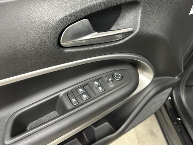 Jeep Avenger 1.2 e-Hybrid Summit | Leder & Winter pack | Elek. Panodak | Infortainment-pack