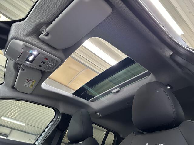 Jeep Avenger 1.2 e-Hybrid Summit | Leder & Winter pack | Elek. Panodak | Infortainment-pack