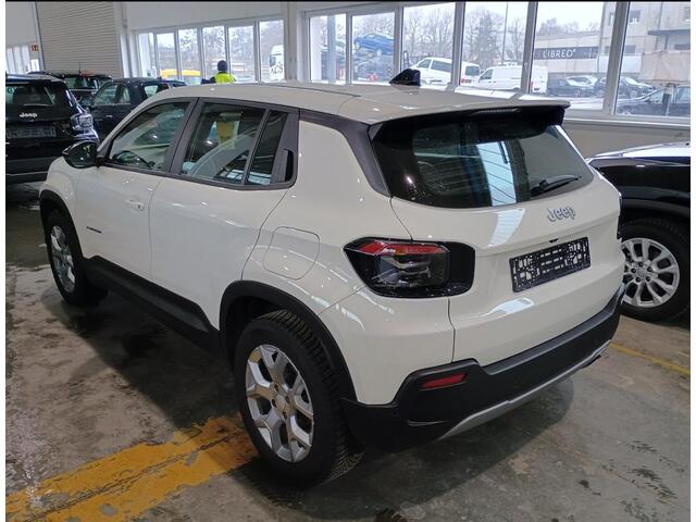 Jeep Avenger 1.2 Altitude Navigatie/Tel/Parkeerhulp.