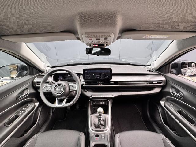 Jeep Avenger 1.2 Altitude | Winterpakket | Camera | Apple/Android CarPlay | Electrische achterklep | Cruise control | Navigatie