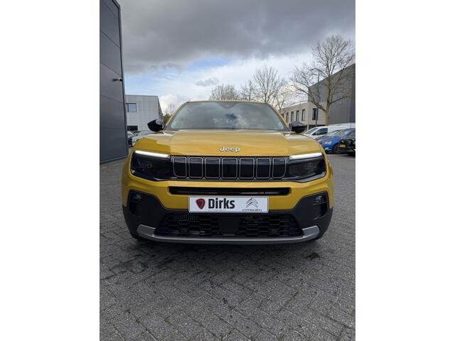 Jeep Avenger 1.2 e-Hybrid Summit (JBL - Keyless Entry - Elektrische Klep - Adaptieve Cruise Controle - Camera - Automatische Airco - Parkeersensoren V+A - LED)